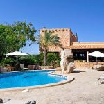 Finca in S´Horta - Sonnenterrasse mit Pool