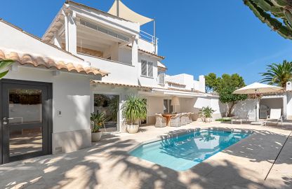 Mediterrane Villa mit Meerblick in Sol de Mallorca 3