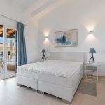 Villa in Santa Ponsa - Doppelschlafzimmer mit Badezimmer und Terrasse