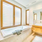 Penthouse in Palma - Badezimmer mit Badewanne