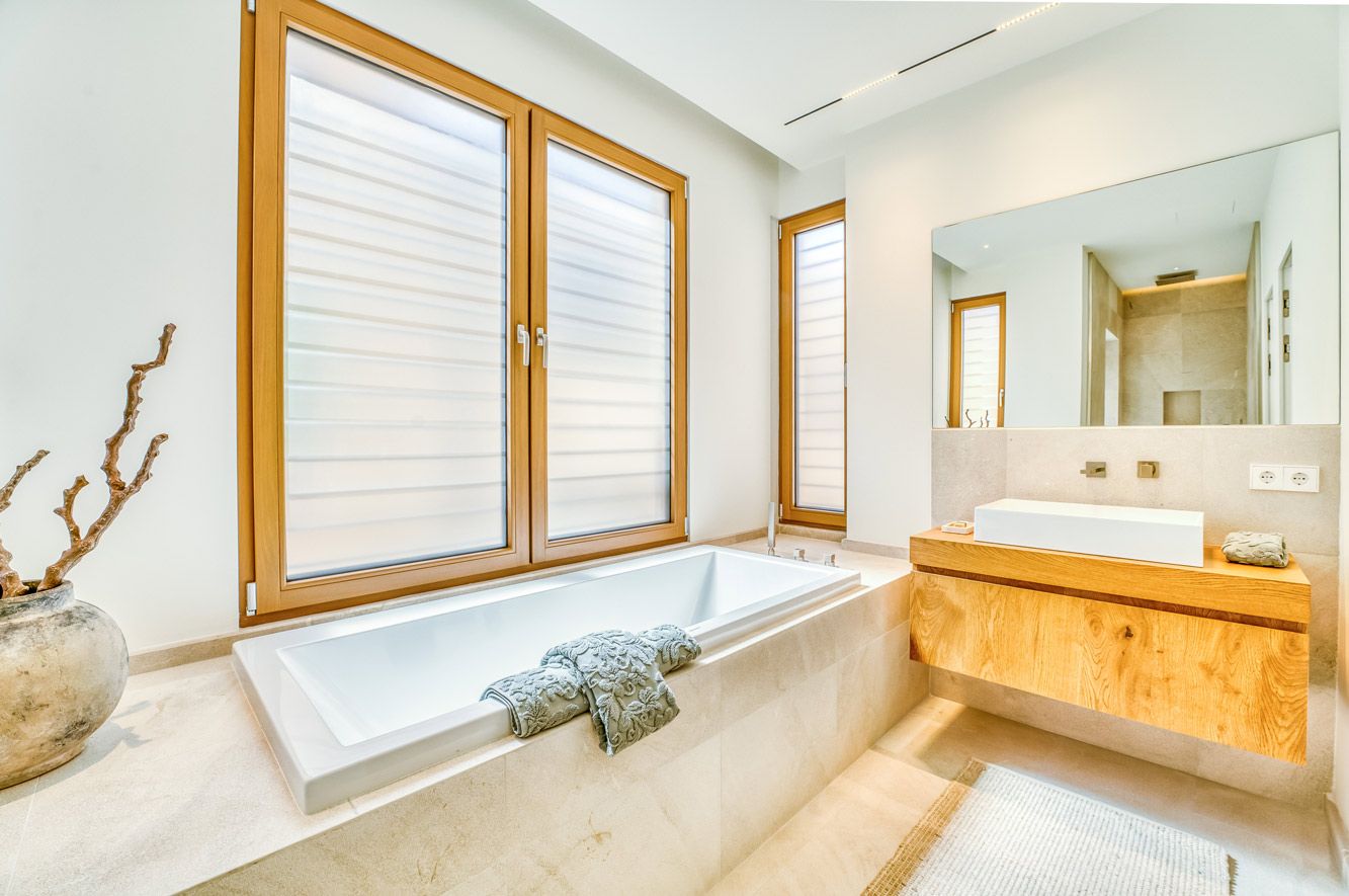 Penthouse in Palma - Badezimmer mit Badewanne