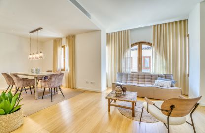 Penthouse in Palma - Einladendes Wohnzimmer mit schöner Möblierung