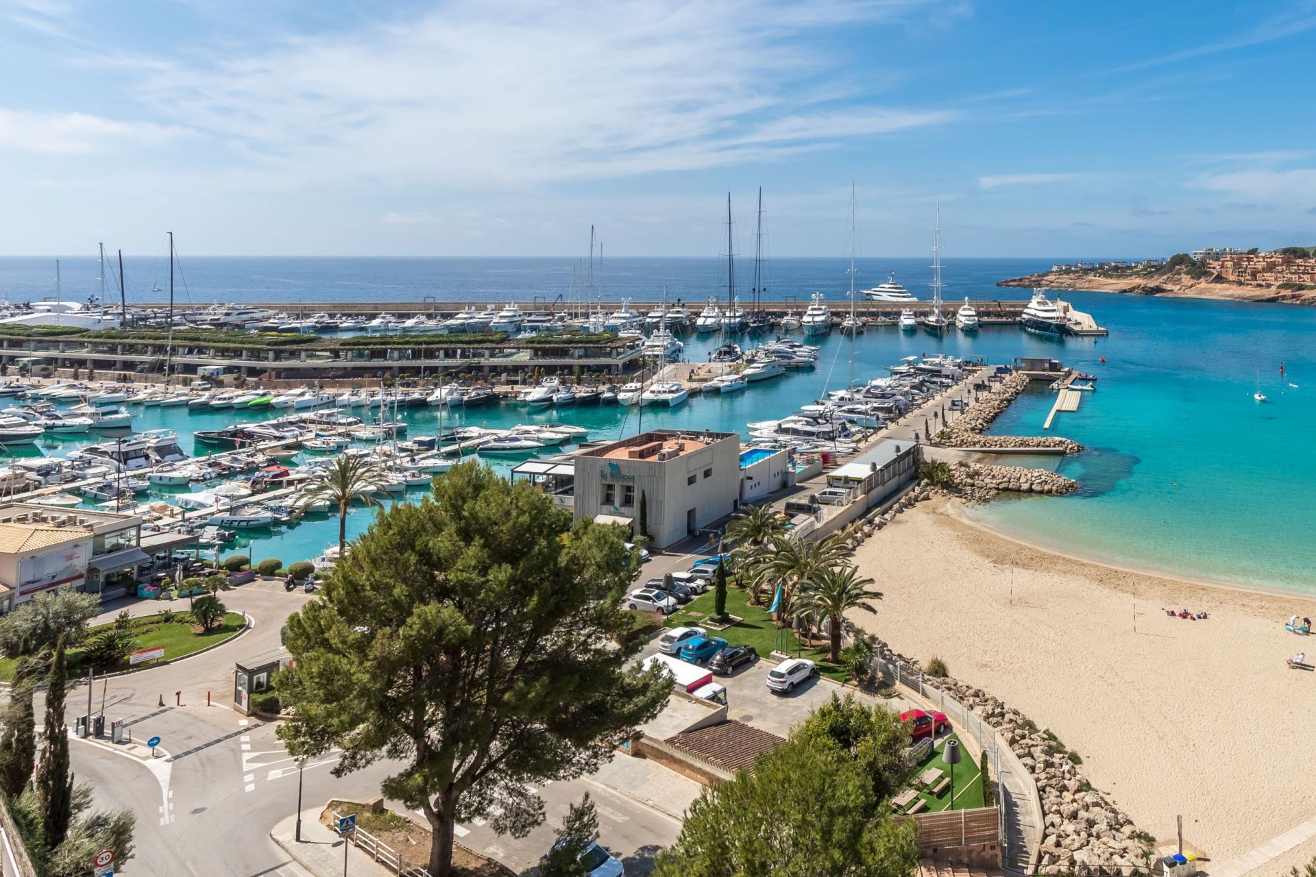 Villa in El Toro -  Moderner Yachthafen mit Strand