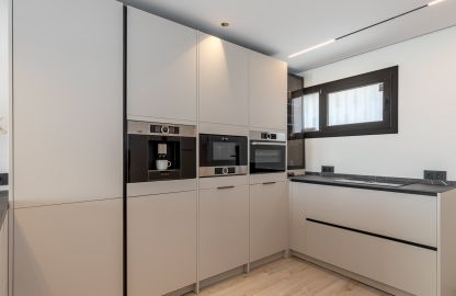 Apartment in Santa Ponsa - Moderne Küche mit Elektrogeräten