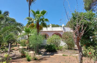 Villa in Cala Murada - Mediterraner Garten