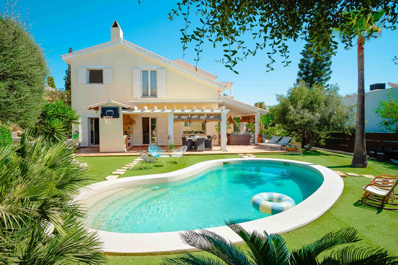 Vila in Santa Ponsa - Mediterranes Chalet mit Pool und Garten