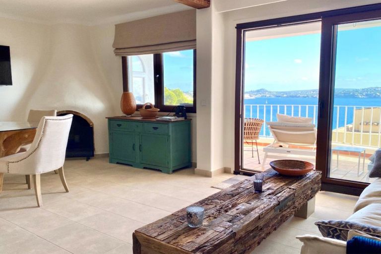 Traumhafte Wohnung mit Meerblick in Cala Fornells 2